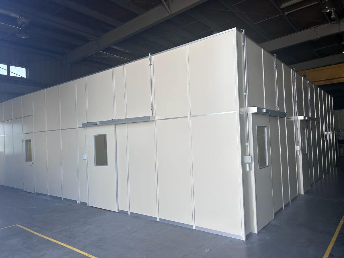 工場の熱中症対策に｜『MA-50 ファクトリーブース』でつくる快適な空間